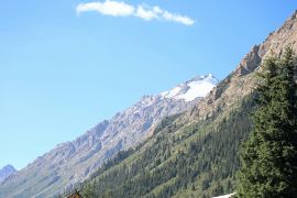 Bergabhänge der Schlucht